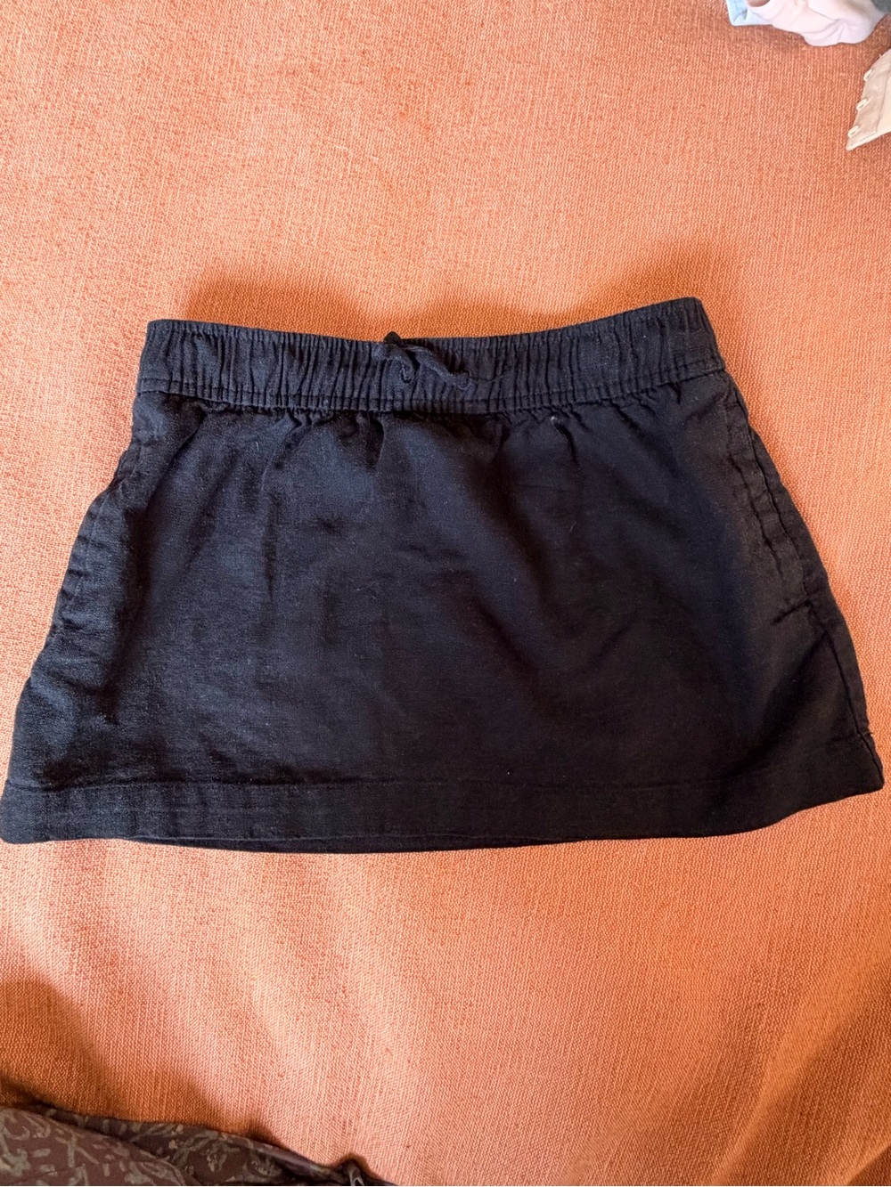 Black Kid’s (girls) Linen Blend Pull-On Black Skirt